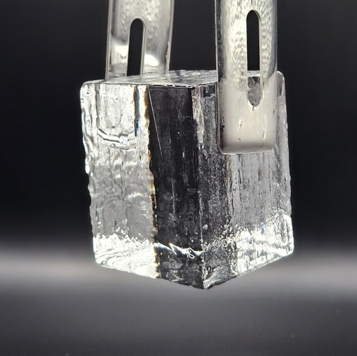 Premium 2.5" Signature Ice Blocks (24 Pack)